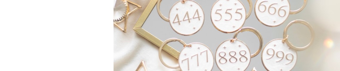 Wholesale keyrings in fun, novelty and trend-led designs for all ages. Perfect as stocking fillers, pocket money gifts or till-point add-ons. Popular with gift shops, subscription boxes and online retailers, and we ship worldwide.