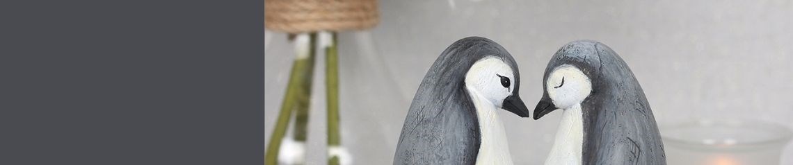 Top wholesale gifts for zoos and wildlife attractions. Pocket-money gifts, mugs and practical souvenirs. Ideal for expanding zoo shop ranges. Ships globally.