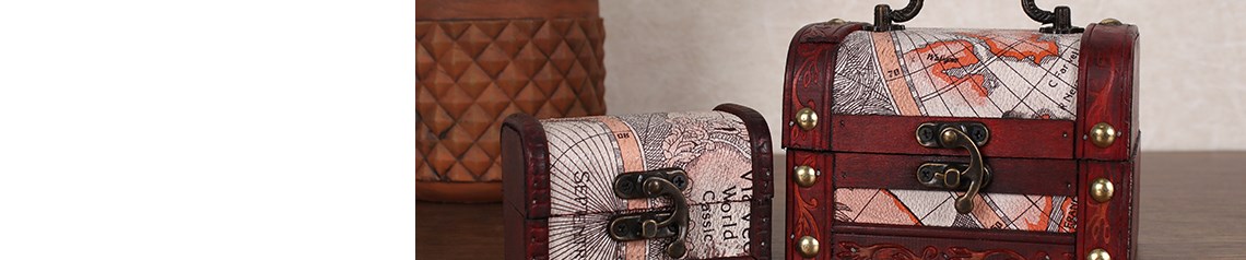 Wholesale storage chests in multiple sizes, ideal for storing jewellery, trinkets and larger items. Also perfect as decorative home accessories. No minimum order and worldwide shipping.