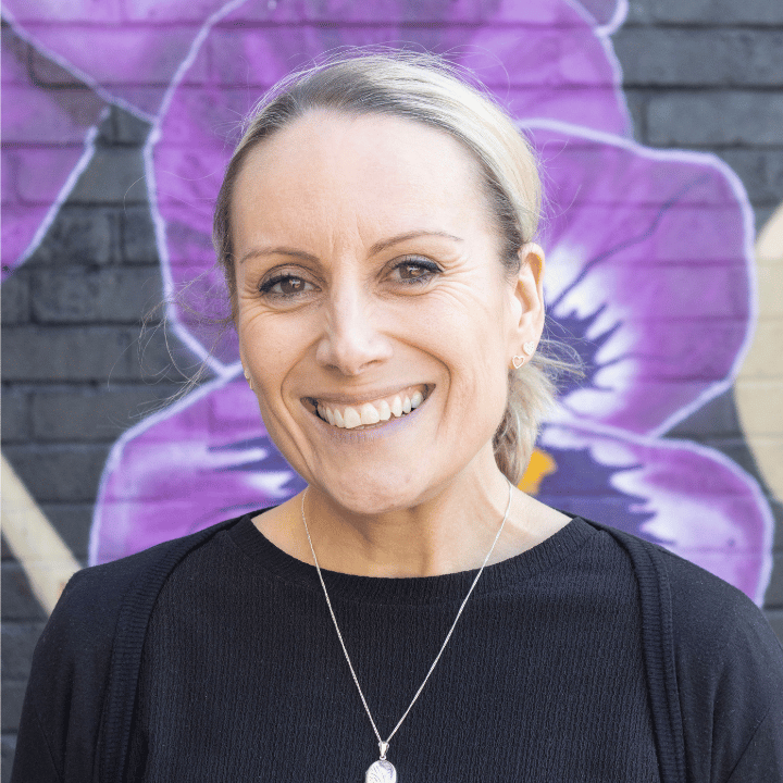 Nia Johnston – Marketingleiterin