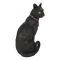 Estatueta de um gato preto sentado