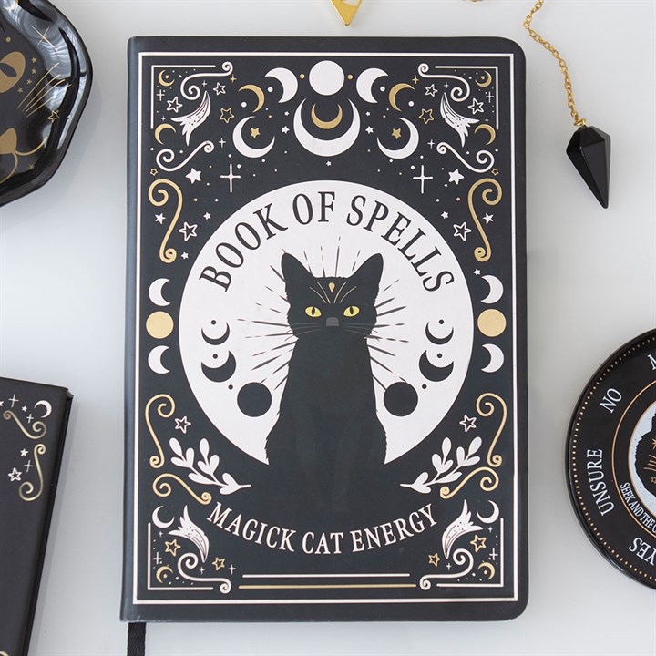 Carnet de sorts « Black Cat Magick » au format A5 avec stylo